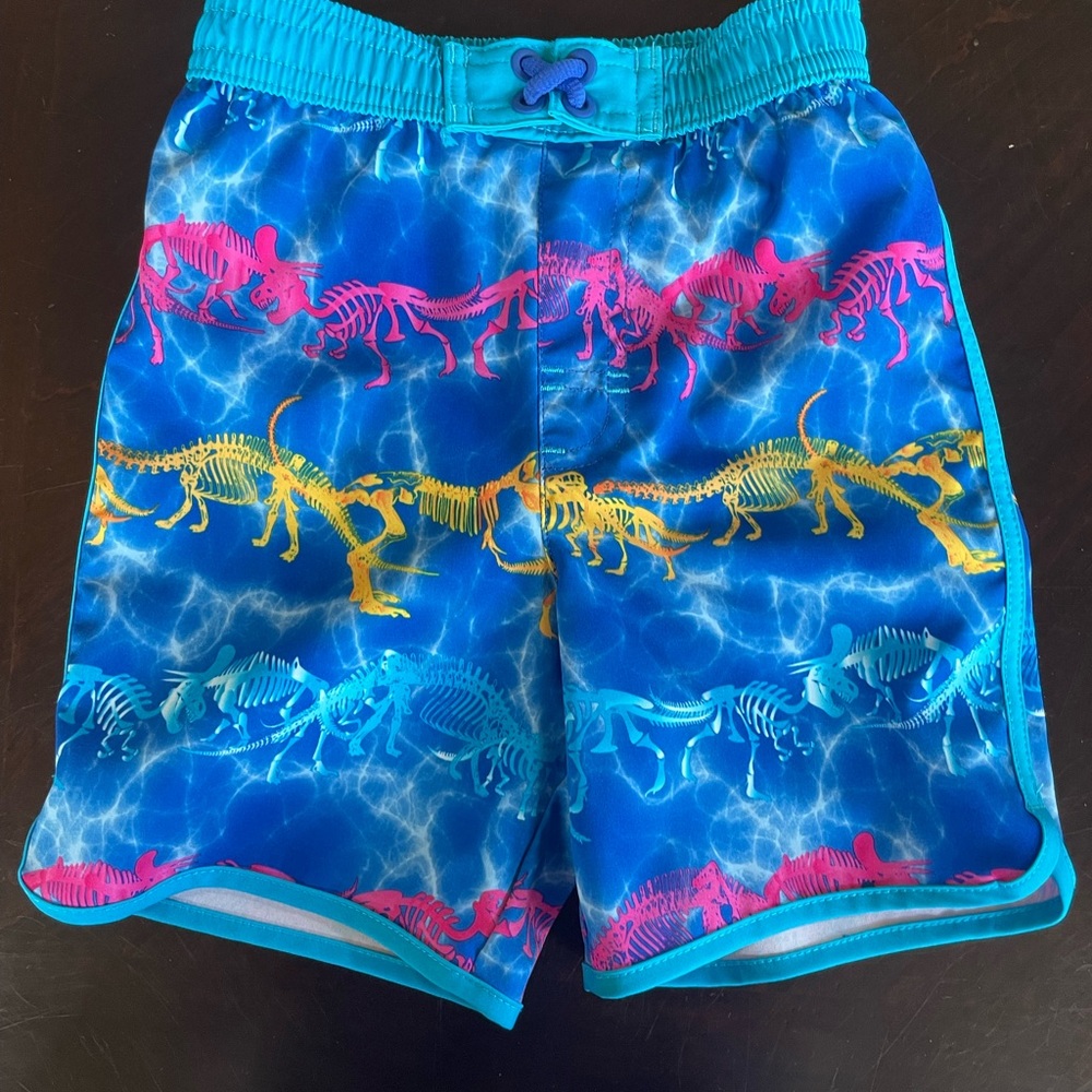 Swim shorts 3T